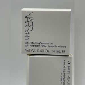 NARS Skin Light Reflecting Moisturizer